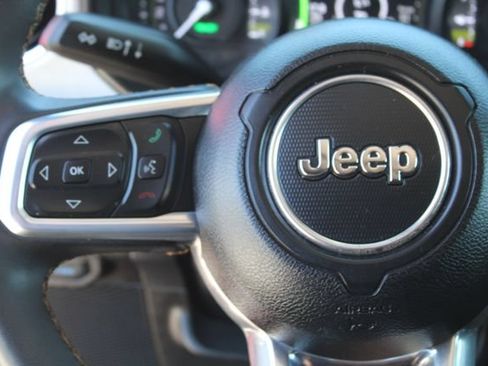 Used 2024 Jeep Wrangler Unlimited Sahara AWD/4WD image 20