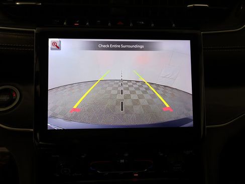 Used 2024 Jeep Grand Cherokee Limited AWD/4WD image 43