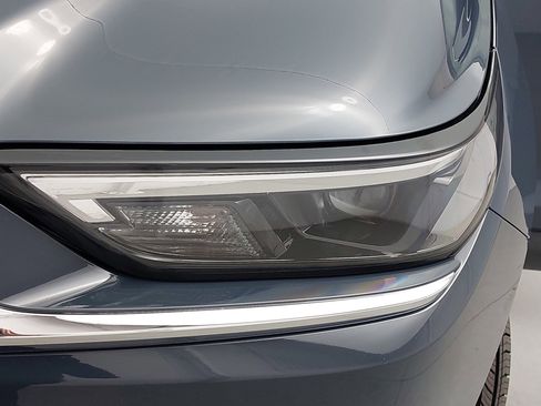 Used 2024 Toyota Grand Highlander AWD image 35