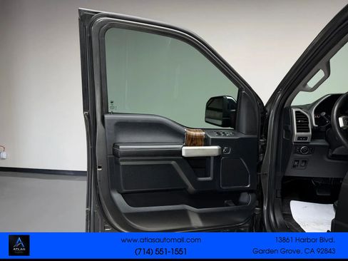 Used 2018 Ford F150 Lariat w/ Equipment Group 502A Luxury RWD image 21