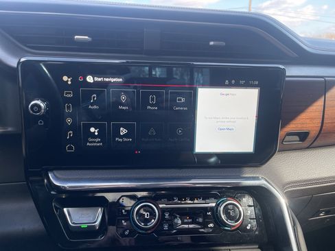 Used 2024 GMC Sierra 1500 Denali Ultimate image 19