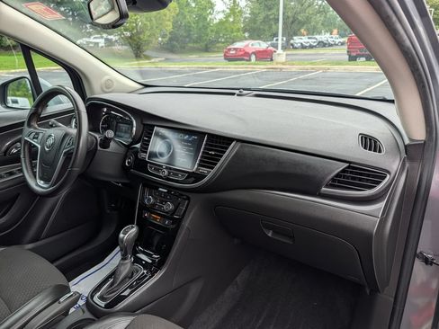 Used 2020 Buick Encore Preferred FWD image 12