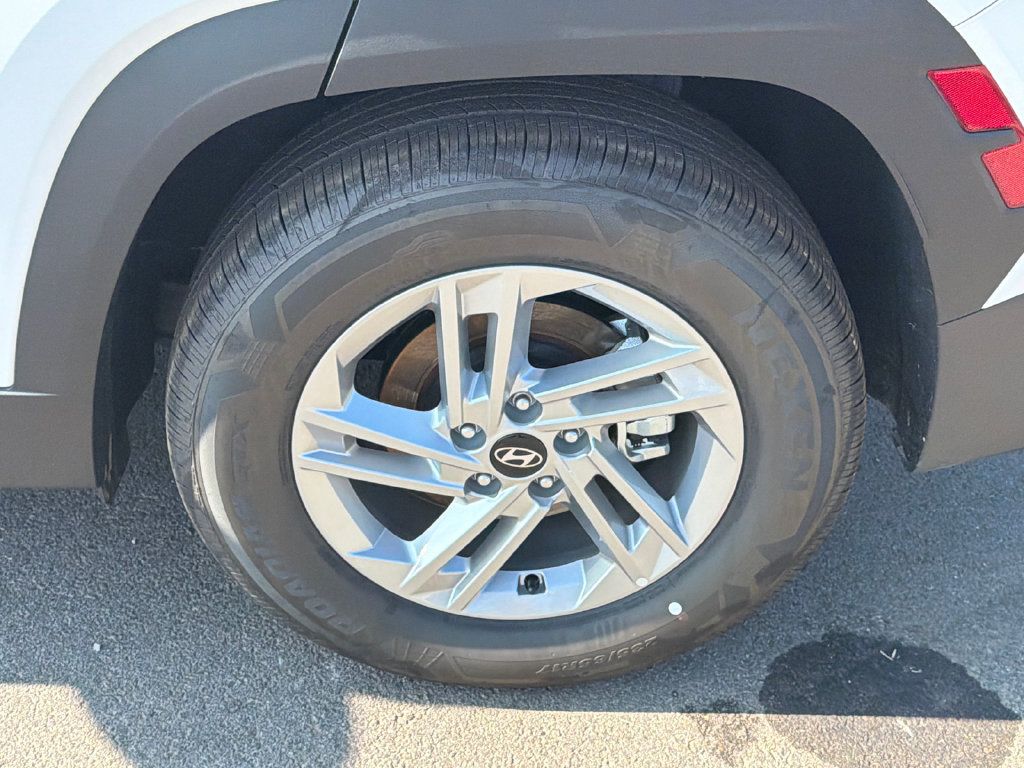 Certified 2026 Hyundai Tucson SE FWD image 19