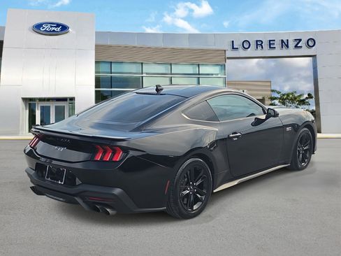 Used 2024 Ford Mustang GT RWD image 4