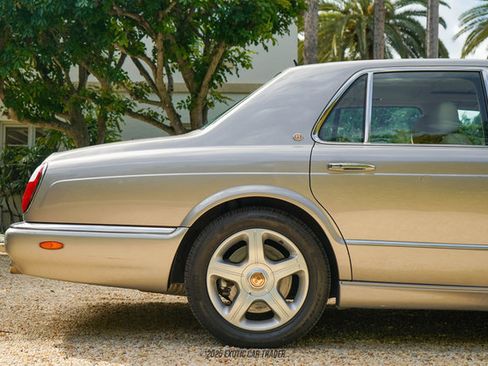 Used 2003 Bentley Arnage R RWD image 10