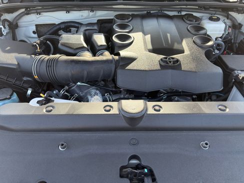 Used 2023 Toyota 4Runner Limited AWD/4WD image 29