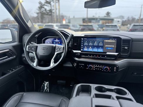 Used 2024 Chevrolet Silverado 1500 RST image 12