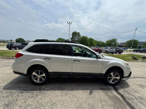 Used 2014 Subaru Outback 2.5i Limited AWD/4WD image 6