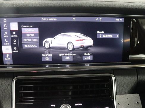 Used 2020 Porsche Panamera 4S AWD/4WD image 39