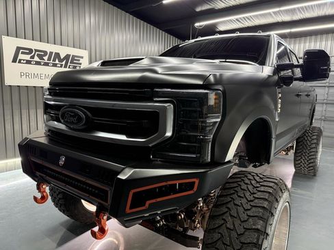 Used 2022 Ford F250 Platinum AWD/4WD image 8