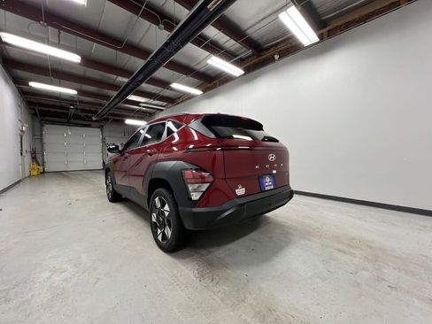 Used 2025 Hyundai Kona SEL image 6