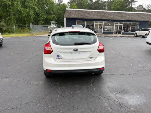 Used 2013 Ford Focus Titanium FWD image 4