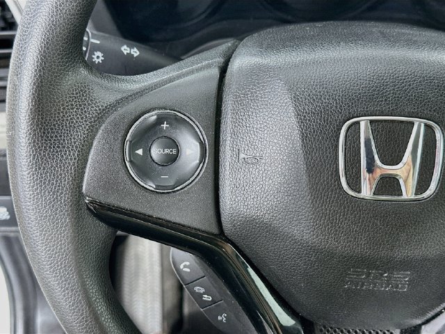 Used 2016 Honda HR-V LX image 19