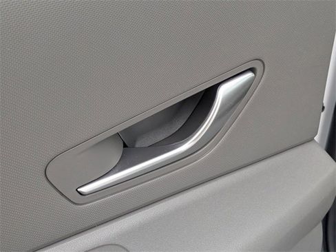 Used 2024 Hyundai Elantra SEL image 25