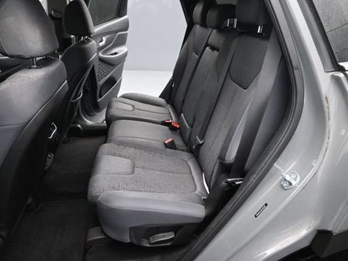 Used 2021 Hyundai Santa Fe SE AWD/4WD image 11