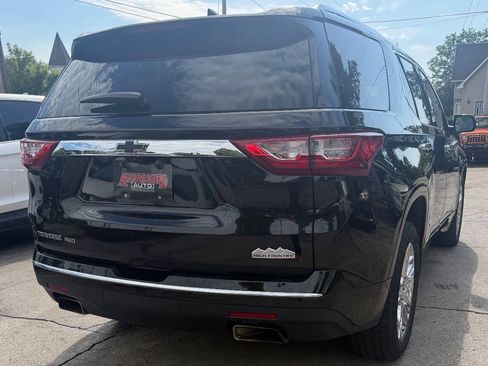 Used 2019 Chevrolet Traverse High Country w/ LPO, Floor Liner Package AWD/4WD image 13