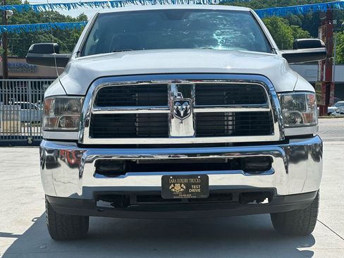 Used 2014 RAM 3500 Tradesman RWD image 2