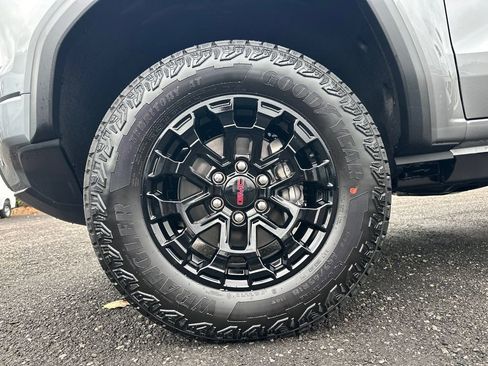 New 2026 GMC Canyon Elevation w/ Convenience Package AWD/4WD image 12