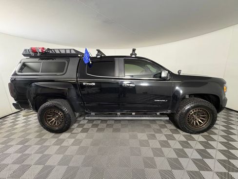 Used 2018 GMC Canyon Denali image 8
