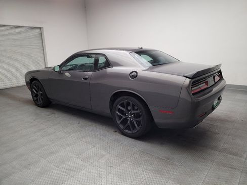 Used 2019 Dodge Challenger SXT w/ Blacktop Package RWD image 3