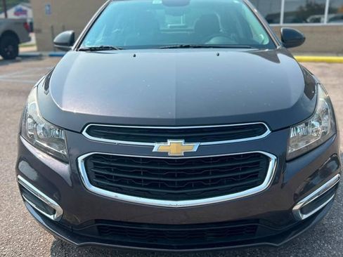 Used 2016 Chevrolet Cruze LT FWD image 2