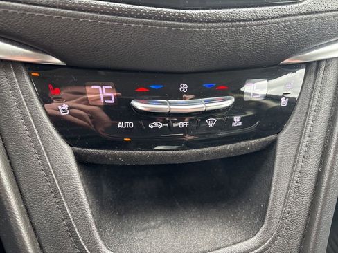 Used 2019 Cadillac XT5 Premium Luxury image 50