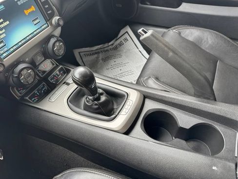 Used 2015 Chevrolet Camaro SS w/ Green Flash Special Edition RWD image 17
