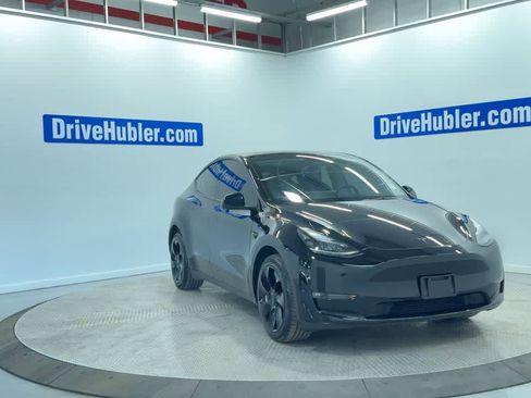 Used 2023 Tesla Model Y Long Range image 5