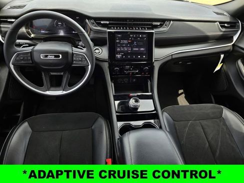 Used 2023 Jeep Grand Cherokee L Laredo image 6