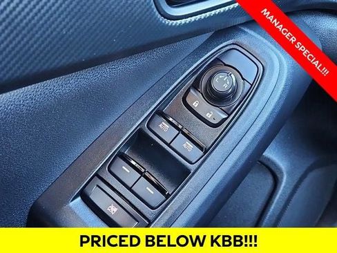 Used 2024 Subaru Crosstrek 2.0i Premium image 38