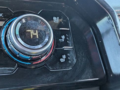 Used 2023 GMC Sierra 1500 AT4 w/ AT4 Premium Package image 23