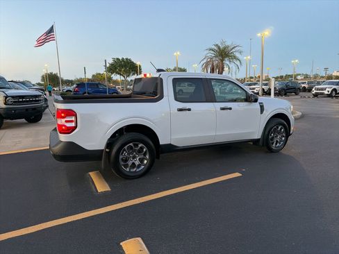 Used 2025 Ford Maverick XLT w/ Equipment Group 301A image 5