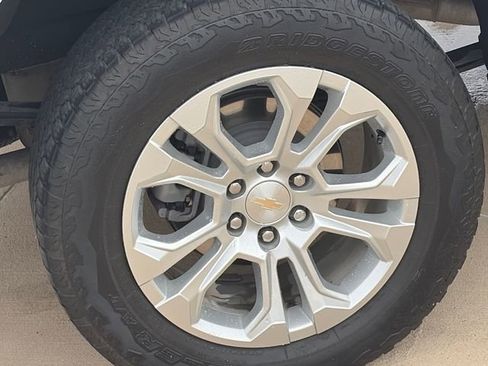 Used 2024 Chevrolet Silverado 1500 LTZ w/ LTZ Premium Texas Edition AWD/4WD image 11