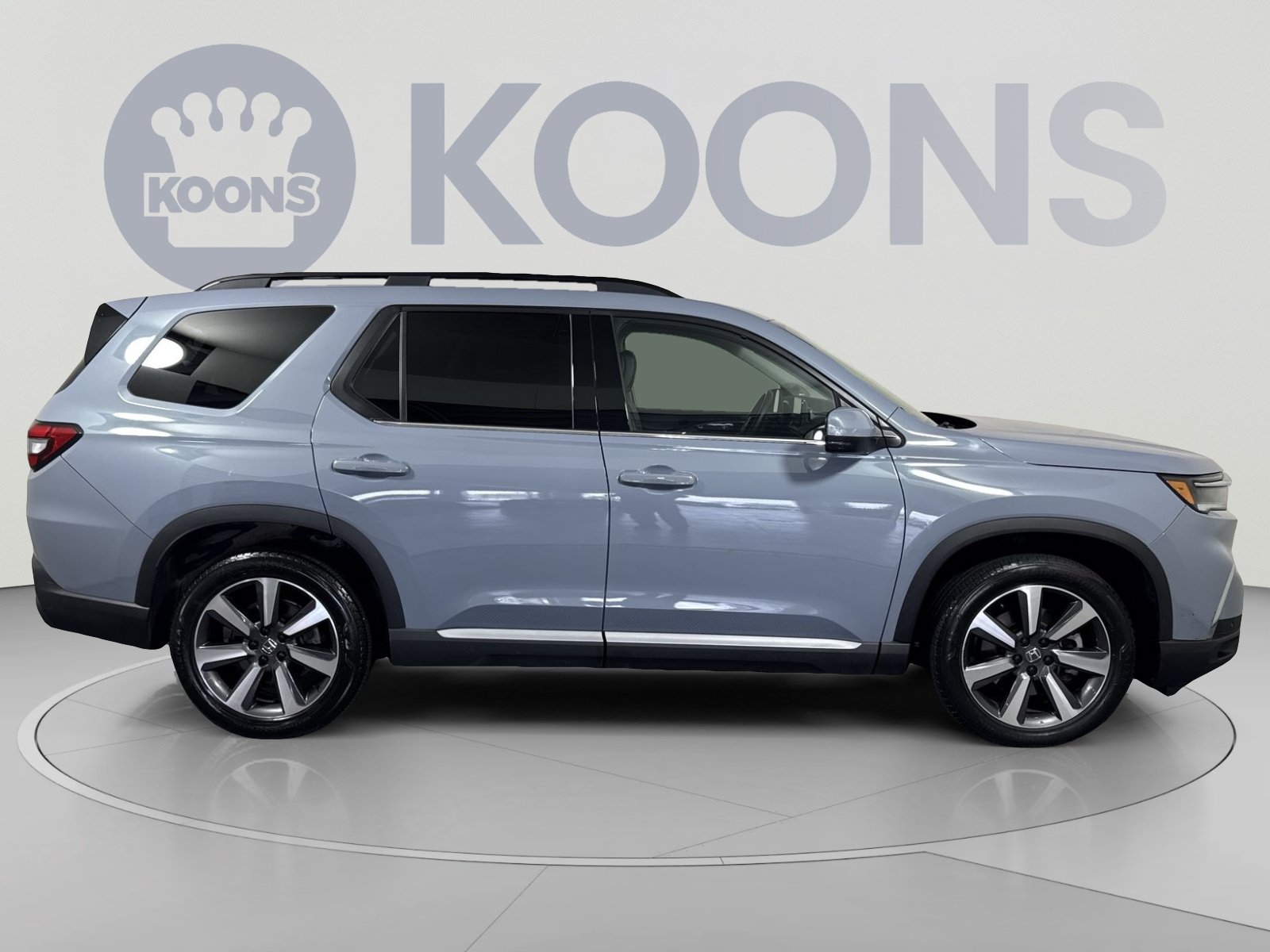 Used 2023 Honda Pilot Touring image 8