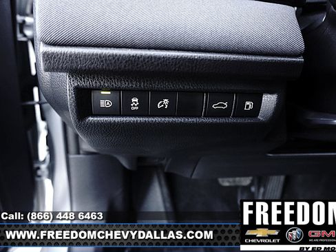 Used 2025 Toyota Camry LE image 21