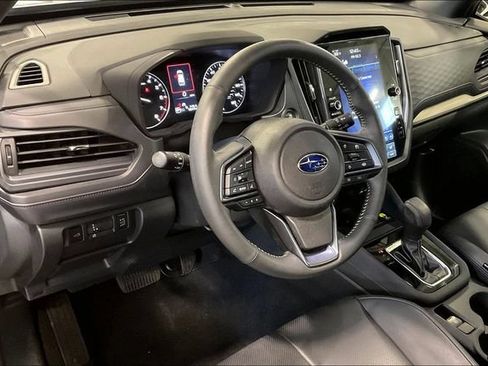 Used 2025 Subaru Forester Limited AWD/4WD image 14