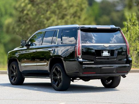 Used 2019 Cadillac Escalade 2WD image 10
