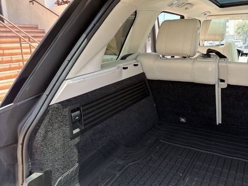 Used 2017 Land Rover Range Rover HSE AWD/4WD image 23