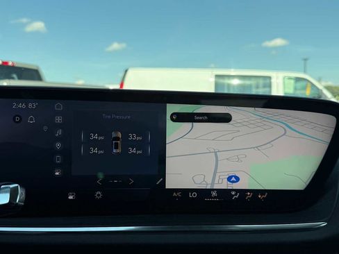 Used 2025 Buick Envision Preferred image 30