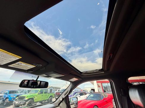 Used 2013 Ford F150 Raptor w/ Luxury Equipment Group image 13