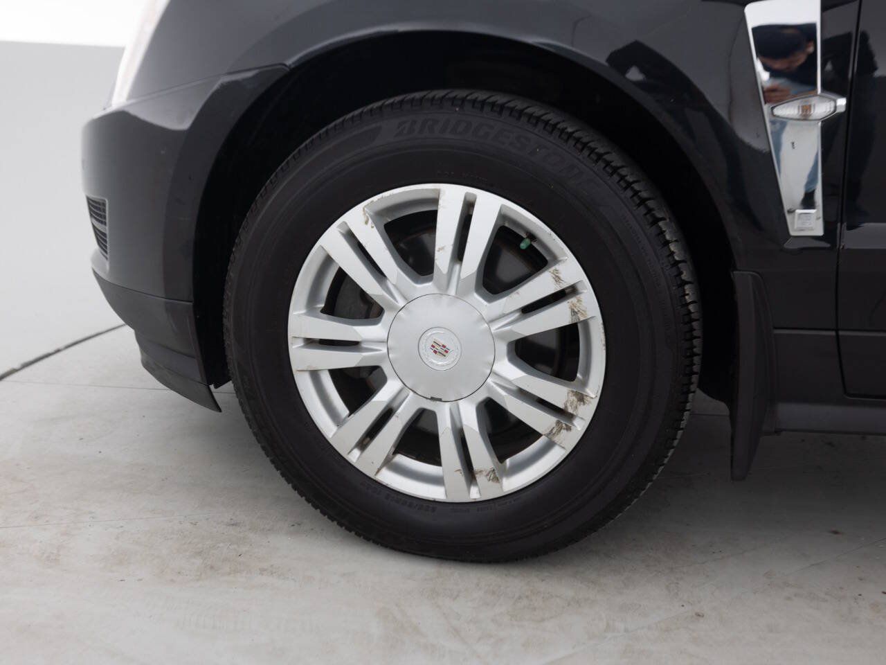 Used 2011 Cadillac SRX Luxury FWD image 18
