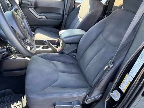 Used 2013 Jeep Wrangler Unlimited Sport image 12