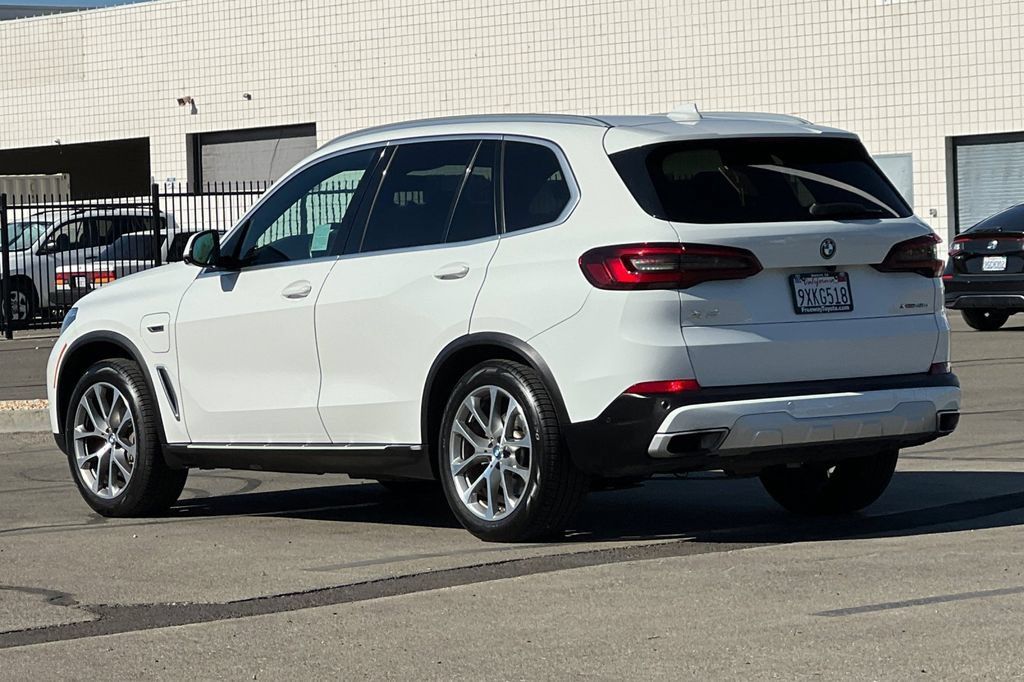 Used 2023 BMW X5 xDrive45e AWD/4WD image 7