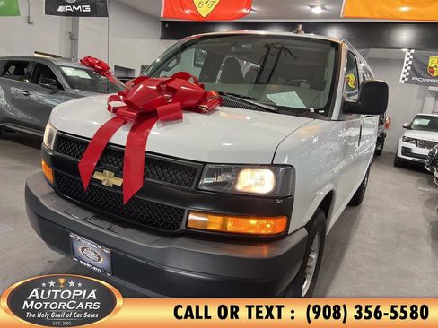 Used 2023 Chevrolet Express 3500 LS image 32