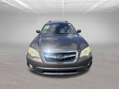 Used 2009 Subaru Outback 2.5i Limited AWD/4WD image 10