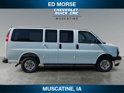 Certified 2025 GMC Savana 2500 LT w/ LT Preferred Equipment Group RWD image 6