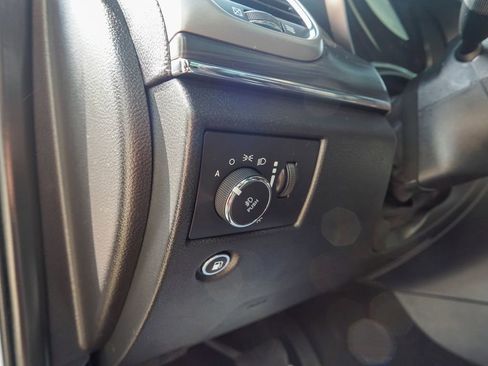 Used 2021 Jeep Grand Cherokee Limited w/ Luxury Group II image 22