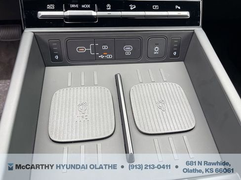 Used 2025 Hyundai Santa Fe Calligraphy w/ Tow & Go Package FWD image 24
