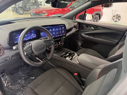 Used 2024 Chevrolet Blazer EV RS AWD/4WD image 9