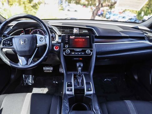 Used 2019 Honda Civic Sport image 12